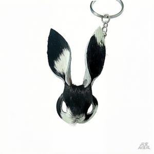 Porte-clés K2y fait main en fausse fourrure, masque de lapin tridimensionnel, pendentif lapin maléfique - Product Image 4