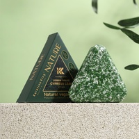 Savon capillaire 100% naturel à base de feuilles de cyprès et d'herbe d'usma pour prévenir la perte de cheveux et contrôler le sébum
