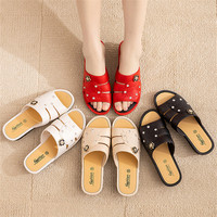 Sandales d'été élégantes pour femmes, antidérapantes, pour la maison, chaussures pour maman, bout ouvert, semelle intérieure en mousse souple, légères et tendance