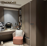 Conception de dressing moderne et luxueux sur mesure pour projets résidentiels avec organisation zonée pour chambres d'appartement