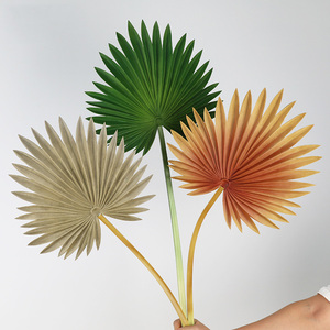 Künstliche große Blatt PU grüne Palme Pflanzen Blätter für Hochzeit Hintergrund Landschaft Dekoration - Product Image 2