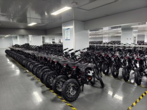 Moto Elettrica da Fuoristrada Light Bee <span class=keywords><strong>X</strong></span>, Motocicletta Elettrica 6000W 60V con Motore Centrale, E-bike 40Ah - Product Image 5