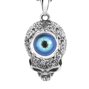 Collar Vikingo de Acero de Titanio con un Ojo de Calavera Sinistro, un Accesorio de Cadena para Suéter Masculino, Genial y Elegante - Product Image 4
