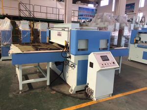 Máquina de Corte Plana Hidráulica de Cuatro Columnas de Precisión con Alimentación Automática de Doble Cara y 800 kN Personalizable - Product Image 5