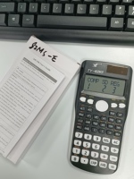 Calculatrice scientifique non programmable Fx-82Ms 2e génération, 240 fonctions et écran à 2 lignes, noir, pour étudiants à bon prix