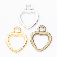 Pendentif Breloque Cœur Ouvert en Alliage de Zinc Argent Bronze Or pour Fabrication de Bijoux DIY Collier Bracelet Porte-clés Romantique