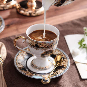 Service à café et soucoupe en céramique de style européen, léger et luxueux, en porcelaine fine marocaine, pour le thé de l'après-midi, haut de gamme - Product Image 3