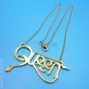 Collar con colgante de letra de aleación de zinc chapado en oro, diseño hueco del alfabeto inglés, para regalo informal. - Product Image 1