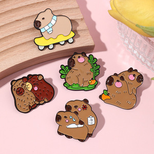 Dễ Thương Capybara Men Pins Hiện Đại Long Lanh UV In Động Vật Chủ Đề Kim Loại Thủ Công Mỹ Nghệ Tùy Chỉnh Mềm Men Ve Áo Pin Số Lượng Lớn Đơn Đặt Hàng Phù Hiệu - Product Image 2