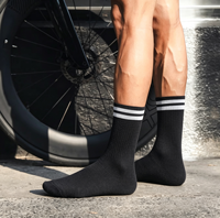 Chaussettes de course de haute qualité avec logo personnalisé, chaussettes de cyclisme respirantes, chaussettes de sport pour hommes avec logo personnalisé, compression et performance