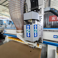 PK1325 ATC entièrement automatique changement d'outil bois routeur 3 axes CNC routeur pour meubles en bois