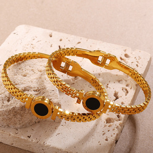 Bracelet manchette tendance en alliage de zinc avec chiffres romains dorés et boucle noire, bijou unisexe, cadeau SZ319BKG - Product Image 3