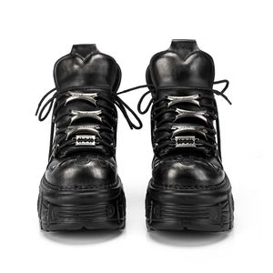Chaussures plateforme unisexe style gothique sombre - Bottes de motard punk métal à talon compensé effet vieilli - Product Image 6