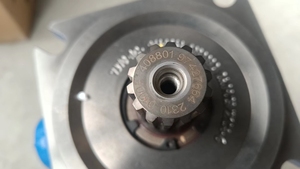 Pompe de direction compatible Liugong 11C2498 pour pelle et chargeuse sur pneus – Pièces de machines de construction directement de l'usine - Product Image 2