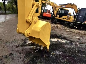 Mini-excavatrice Komatsu PC78 d'occasion |   Excavatrice hydraulique d'occasion de 8 tonnes avec moteur Cummins, pompe Kawasaki, moteur hydraulique et marteau hydraulique - Product Image 6