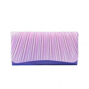 กระเป๋าคลัทช์อะคริลิคแบบวินเทจ ดีไซน์สั่งทำได้ - Product Image 1