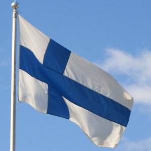 Drapeaux de la <span class=keywords><strong>Finlande</strong></span> 3x5 pieds en gros et drapeau blanc de la Croix-Blanche pour usage extérieur en tissu polyester imperméable - Product Image 2