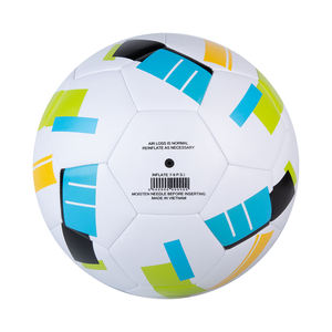 Ballon de football de match professionnel Technologie thermocollée et couverture en cuir PU pour des performances améliorées dans toutes les conditions météorologiques - Product Image 3