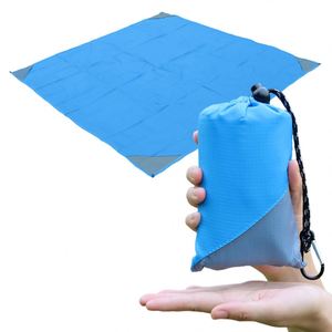 Tapis de plage léger, à séchage rapide, sans sable, imperméable, pour le camping - Product Image 1