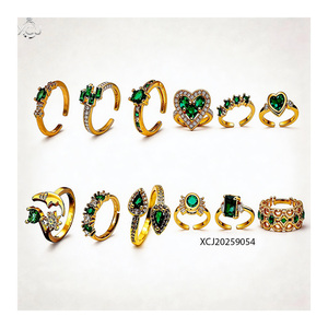 Anillo de Bisutería de Latón Chapado en Oro, Aleación de Cobre, Zirconia Verde, Anillos de Joyería de Moda para Mujer, Oro Laminado, Venta al <span class=keywords><strong>por</strong></span> <span class=keywords><strong>Mayor</strong></span> - Product Image 1