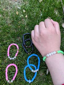 Promotion DIY Coloré Polymère Argile Perles Bracelets À La Main Élasticité MAMA Enseignant Mots Perlé Bracelets pour Femmes Bijoux - Product Image 3