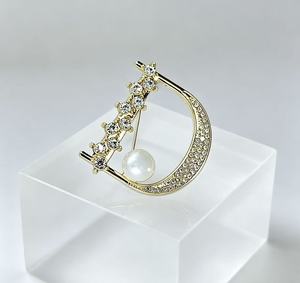 Broche chapado en oro con forma de luna, con diamantes de imitación de cristal y perlas de imitación, joyería de moda para mujer, accesorio para fiesta de boda - Product Image 4