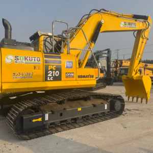 Excavatrice d'occasion Komatsu PC210LC en parfait état, noyau avec moteur, boîte de vitesse, pompe à engrenages, roulement 2022, modèle 5 tonnes, vente Japon - Product Image 1