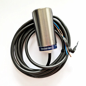 Sensor de Proximidad Inductivo XS630B1PAL2 DC24-AC240V, Cuerpo de Acero Inoxidable SUS304, Sin Blindaje, Terminal de Tornillo - Product Image 1