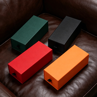 Boîtes cadeaux coulissantes multicolores personnalisées OEM ODM en carton rigide avec languettes de tirage, gaufrage et doublure en éponge pour bijoux et petits cadeaux
