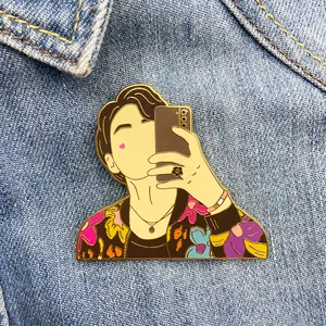 Brand Pins Custom Kpop Idol Celebrity Souvenir Metal Korean Famous Star Enamel Lapel Pin