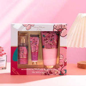 Nueva llegada 3PCs 236ml Body Scrub 75ml Body Mist 30ml Hand Cream Perfume Set de regalo para mujeres y hombres queridos - Product Image 4