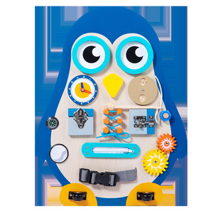 Juguete Educativo de Madera con Forma de Pingüino para Niños de 4 a 6 Años, Multifuncional, con Reloj, Cremallera, Botones y Engranajes - Product Image 5