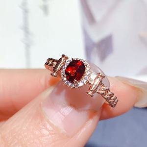 S925 Sterling Silber Edelsteinring mit Natürlichem Rubin für Hochzeiten und Feiern - Product Image 4