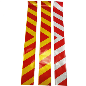 Material PET, Tira Reflectante Brillante de PVC con Diseño de Chevron para Vehículos - Product Image 2