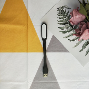 Đèn ngủ di động hình cánh hoa tích hợp <span class=keywords><strong>USB</strong></span>, có logo tùy chỉnh, xoay 360 độ, uốn cong linh hoạt, thiết kế hiện đại - Điện tử tiêu dùng - Product Image 5