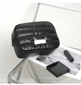 Simple Makeup <b>Bag</b> High End Aesthetic Large Capacity Handheld Cosmetic Organizer Wholesale Cloud <b>Toiletry</b> <b>Bag</b> for <b>Travel</b> - Product Image 3