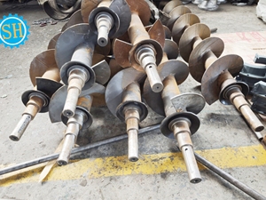 Pièces d'arbre de convoyeur en spirale en acier sur mesure 3M PTA Soudage CNC Services d'usinage - Product Image 4