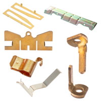 Pièces d'emboutissage en laiton de précision avec fabrication sur mesure de tôles pour connecteurs électriques en cuivre et bronze