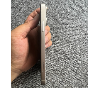 Téléphone Xr authentique dans le style du Phone 17 Pro, téléphone 4G débloqué, livré avec la boîte du 17 Pro scellée, batterie à 100 % de capacité - Product Image 6