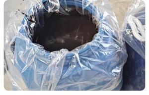 Peinture bitumineuse liquide SQS à séchage rapide en 10 secondes, revêtement imperméabilisant en caoutchouc bitumineux pulvérisé pour toiture – Vente chaude du fabricant - Product Image 3
