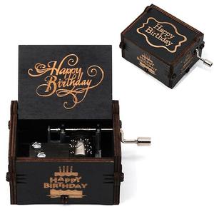 Boîte à <span class=keywords><strong>musique</strong></span> en bois personnalisée pour anniversaire, gravure de <span class=keywords><strong>message</strong></span> personnalisé, excellent cadeau pour un anniversaire - Product Image 1