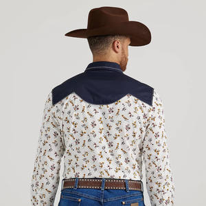 Chemise de cow-boy western à franges fantaisie, style rétro mexicain, coupe slim, à rayures, avec boutons pression perlés, style western ancien, de la marque West Apparel - Product Image 6