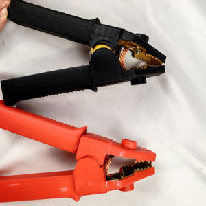Câbles de démarrage <span class=keywords><strong>pour</strong></span> batterie de voiture <span class=keywords><strong>Pince</strong></span> en cuivre pur Câbles de démarrage automobile robustes <span class=keywords><strong>pour</strong></span> démarrage de saut Batteries mortes ou faibles - Product Image 3