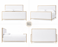 Cadre de lit minimaliste en fer, lit rembourré blanc avec bordure de tête de lit dorée pour projets d'appartements et d'hôtels haut de gamme