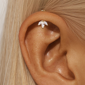Pendiente de Plata de Ley 925 con Zirconia en Forma de Ojo de Caballo y Flor, de Una Sola Pieza y Parte Posterior Plana - Product Image 4