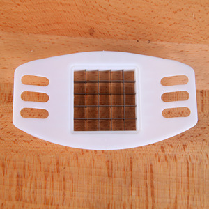 Gadgets de cuisine créatifs : trancheuse à pommes de terre, machine à frites, râpe à fruits et légumes, coupe-lanières, vente en gros. - Product Image 4