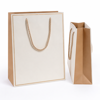 Sac en papier personnalisé avec poignée en corde, sac de shopping de luxe imprimé pour boutique de vêtements, cadeaux, marque, vente au détail et emballage haut de gamme