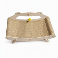 Lit pour chat en bois avec griffoir incurvé en sisal, jouet pompon inclus, mobilier d'intérieur pour animaux de compagnie