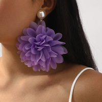 Pendientes florales de verano Diseño de moda Casual Holiday Fabric Pendientes de perlas Pendientes de flores de poliéster hechos a mano
