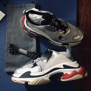 Zapatos para Caminar con Triple Suela, Parte Superior de Malla y Microfibra, Entresuela de Goma y Forro de Algodón para Uso Casual - Product Image 1